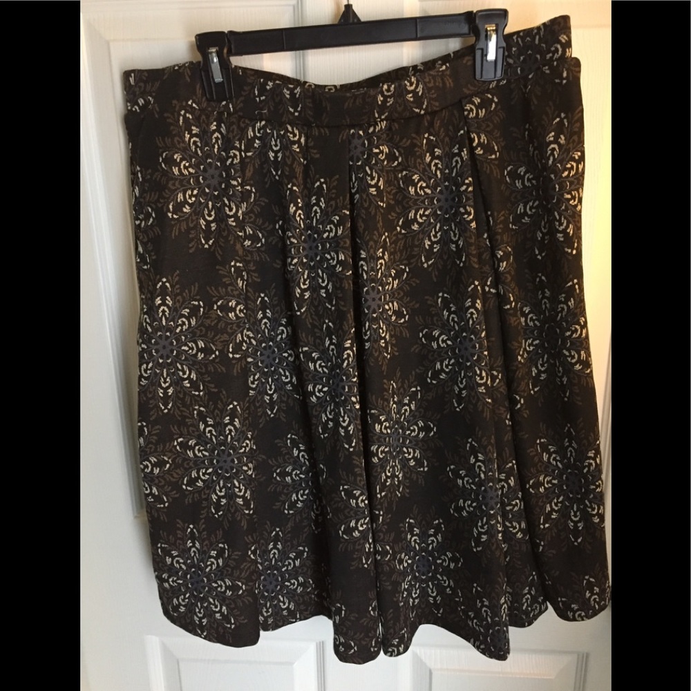 Like new - Madison skirt